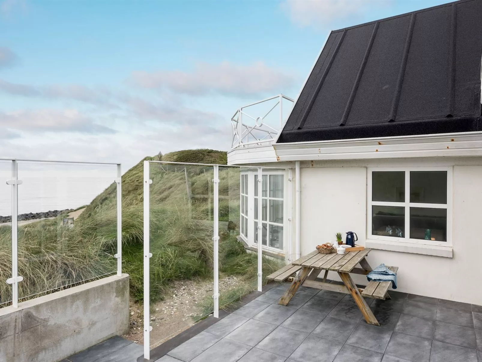 "Hillegonde" - 84m from the sea-Buiten