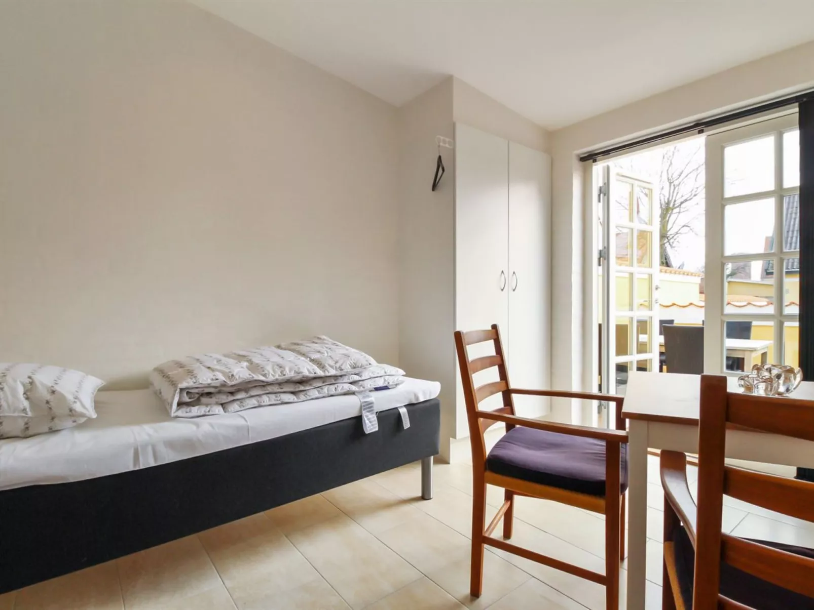 "Alkmund" - 800m from the sea-Binnen