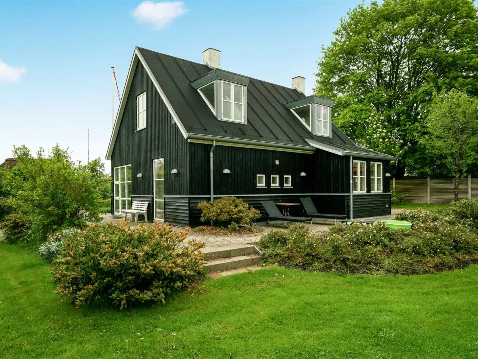 "Gullan" - 75m from the sea-Buiten