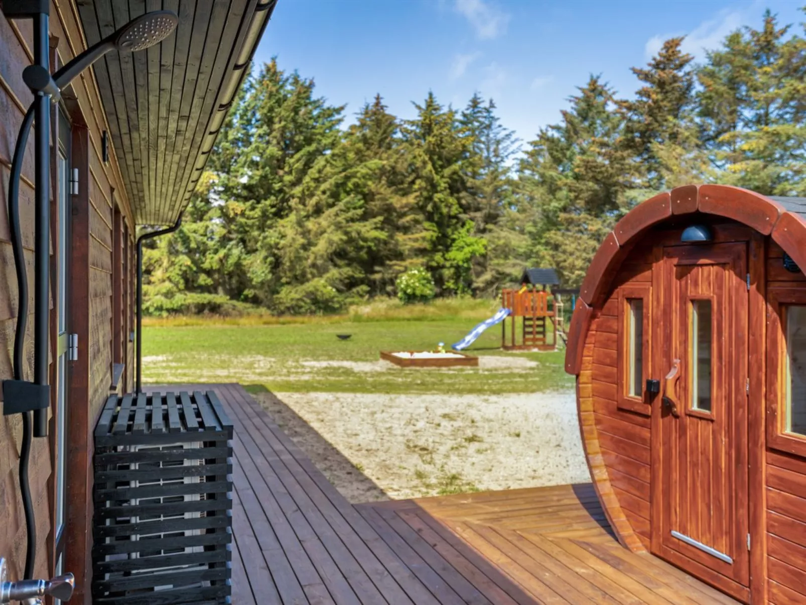 "Moreen" - 1.5km from the sea-Binnen