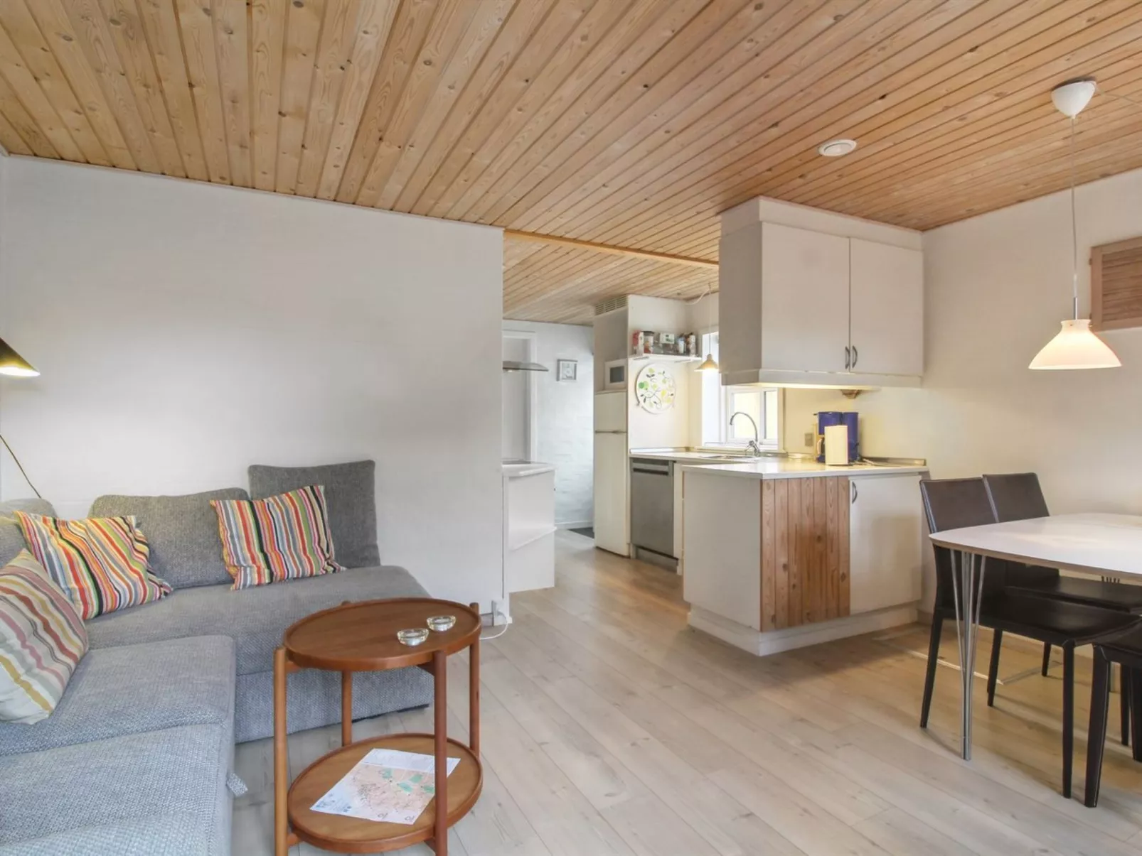 "Armi" - 75m from the sea-Binnen