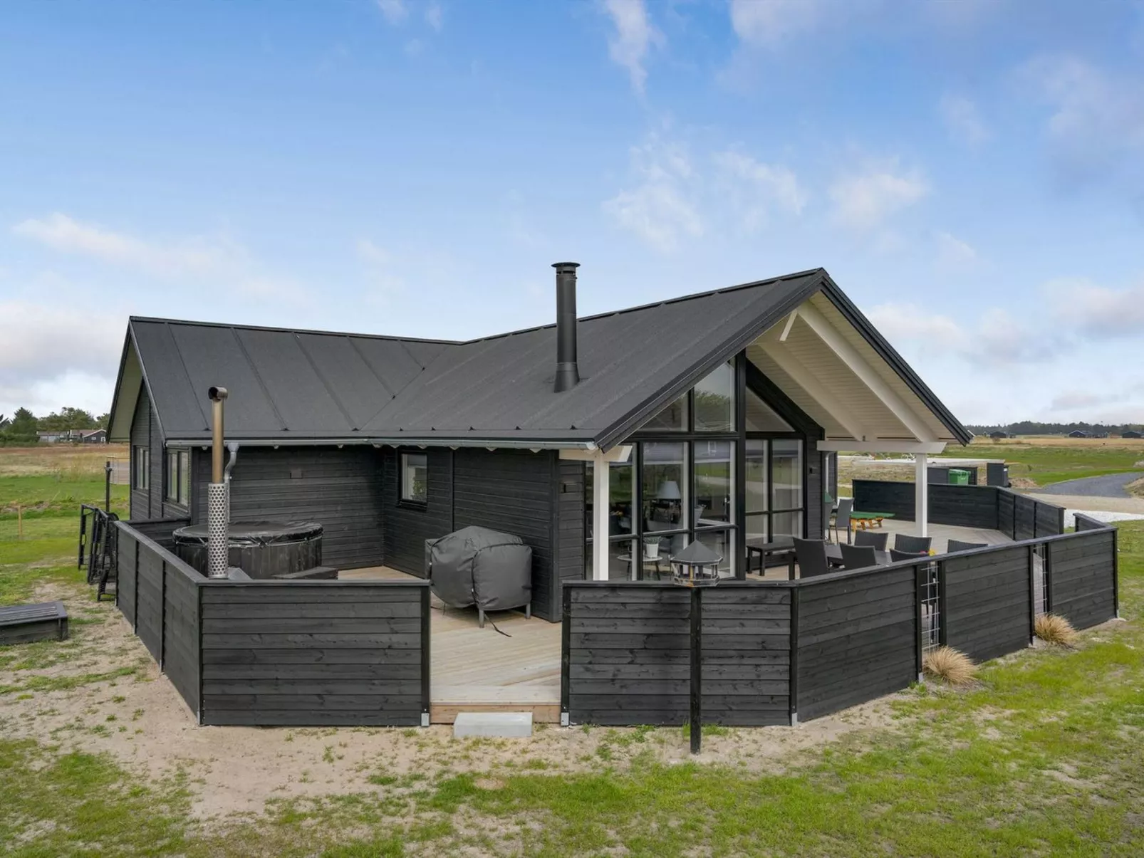 "Ina" - 1.2km from the sea-Buiten