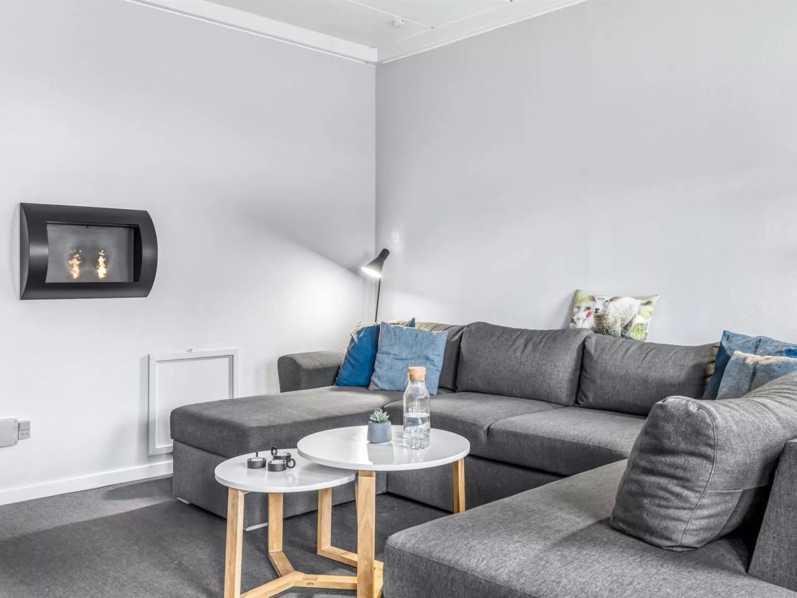 "Fraya" - 2.3km from the sea - Binnen
