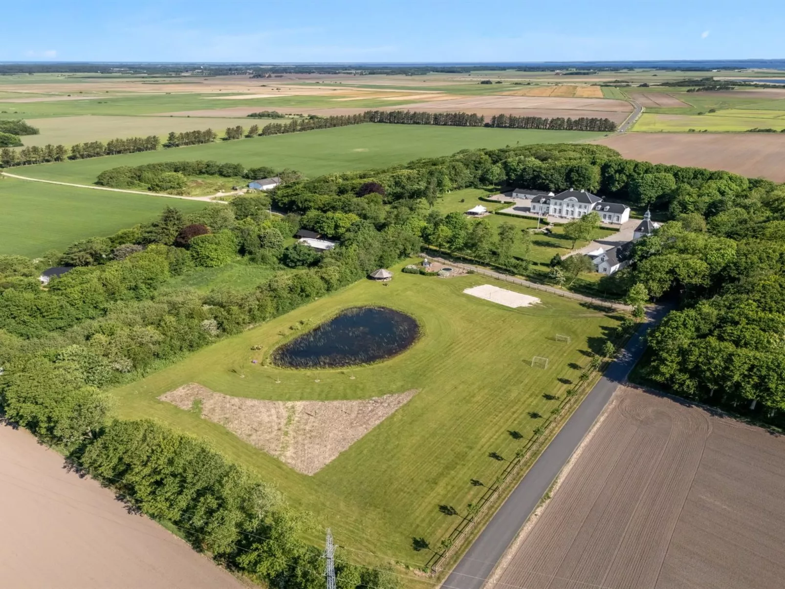 "Eini" - 4.5km from the sea-Buiten