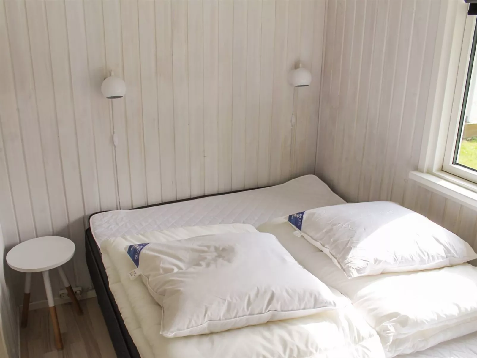 "Suna" - 1.3km from the sea-Binnen