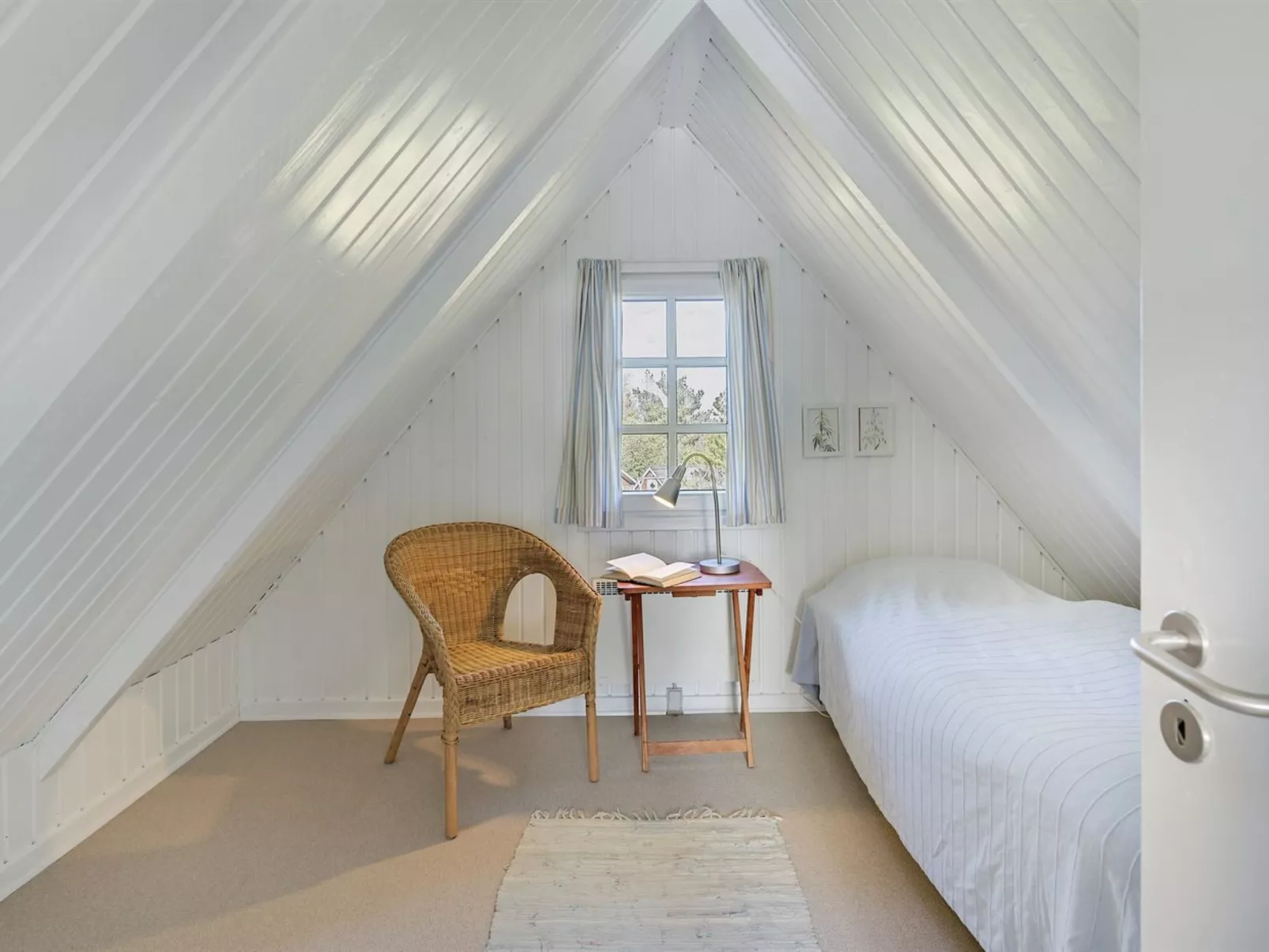 "Trana" - 2km from the sea-Binnen