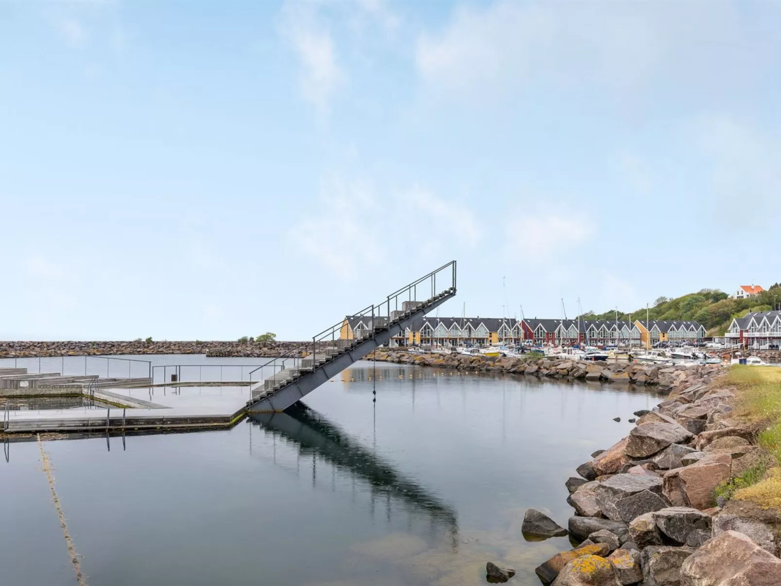 "Halldora" - 10m from the sea-Buiten