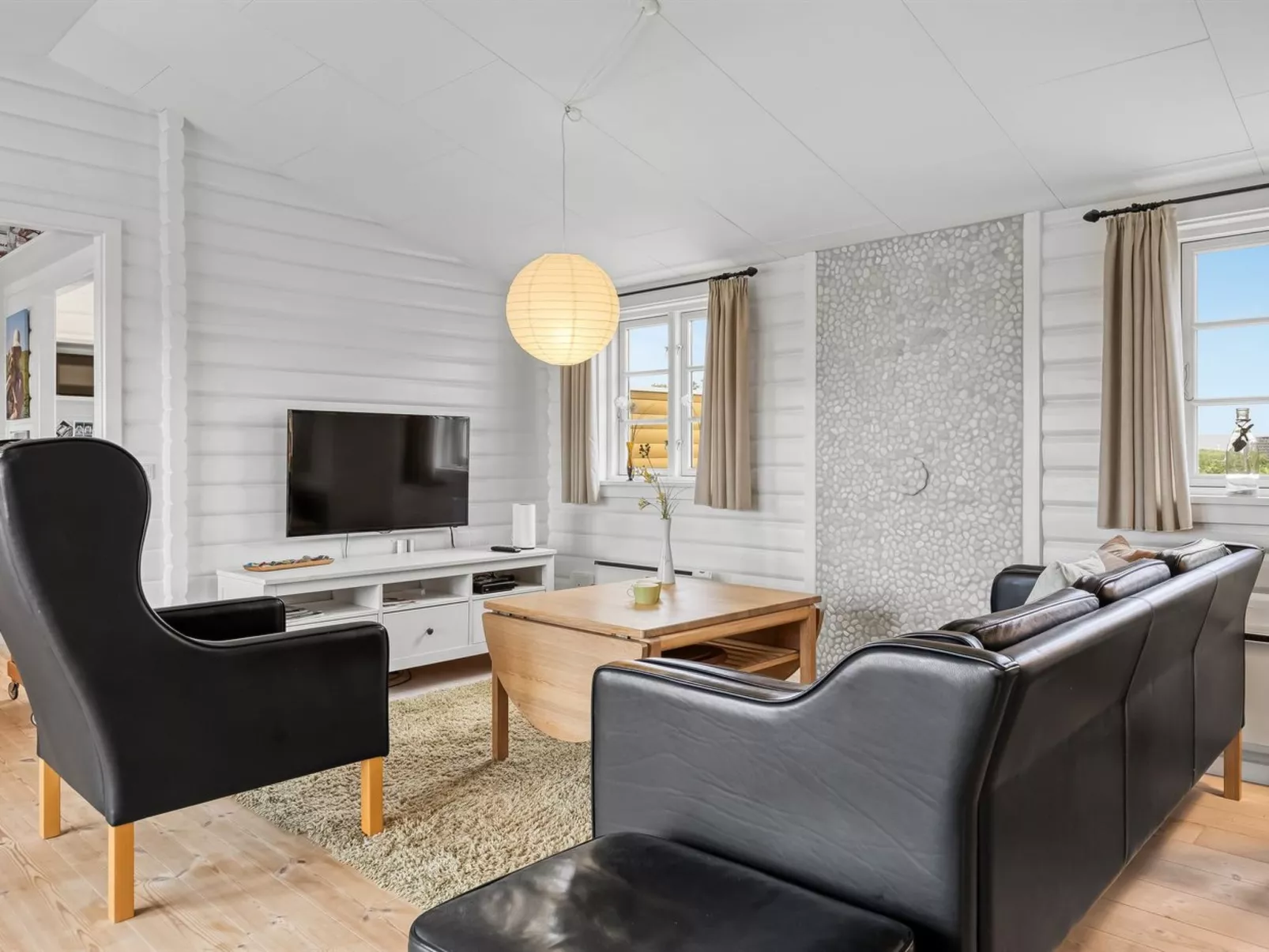 "Kristiarn" - 325m from the sea-Binnen