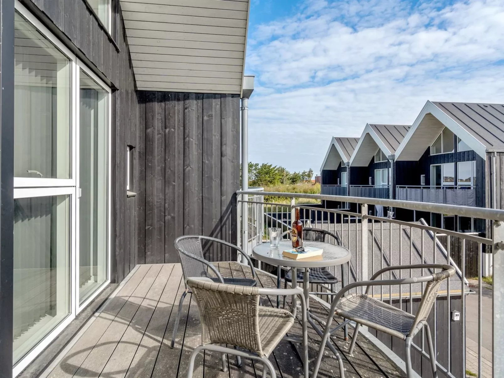 "Katharine" - 600m from the sea-Buiten