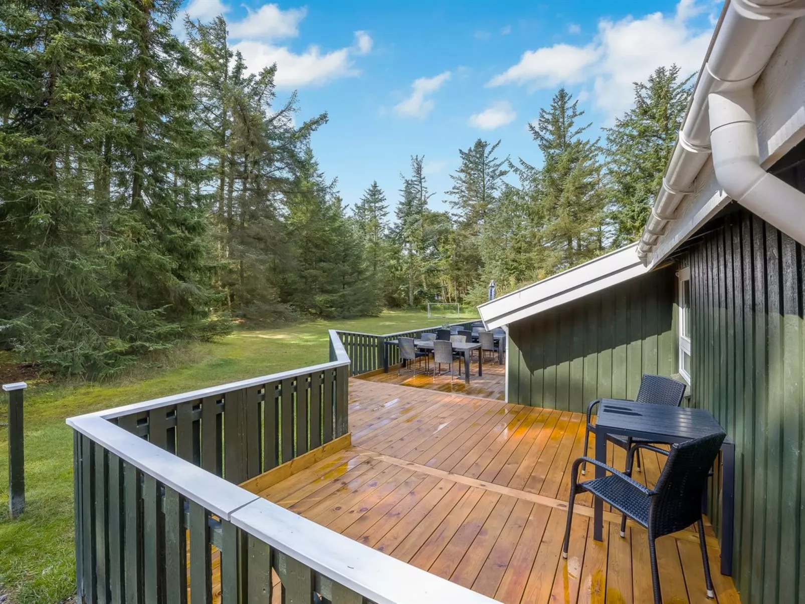 "Sunneva" - 1km from the sea-Buiten