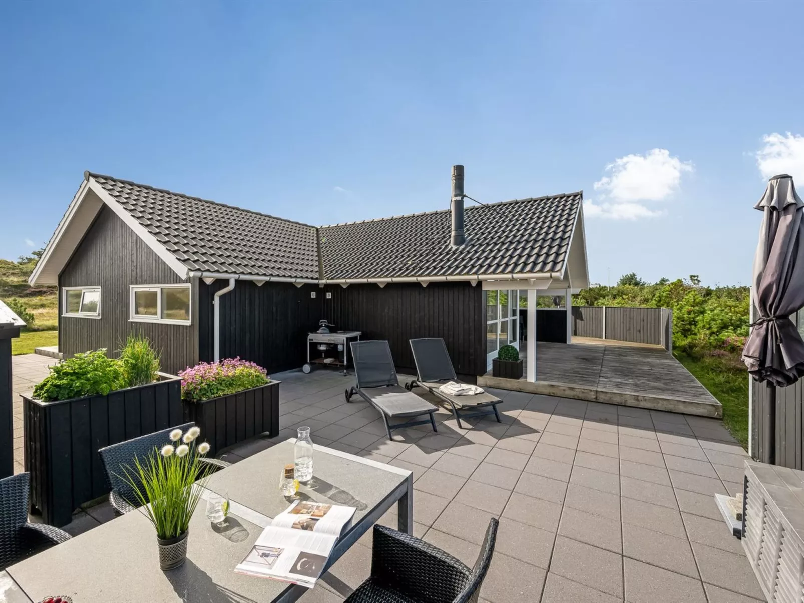 "Christan" - 1.2km from the sea-Buiten