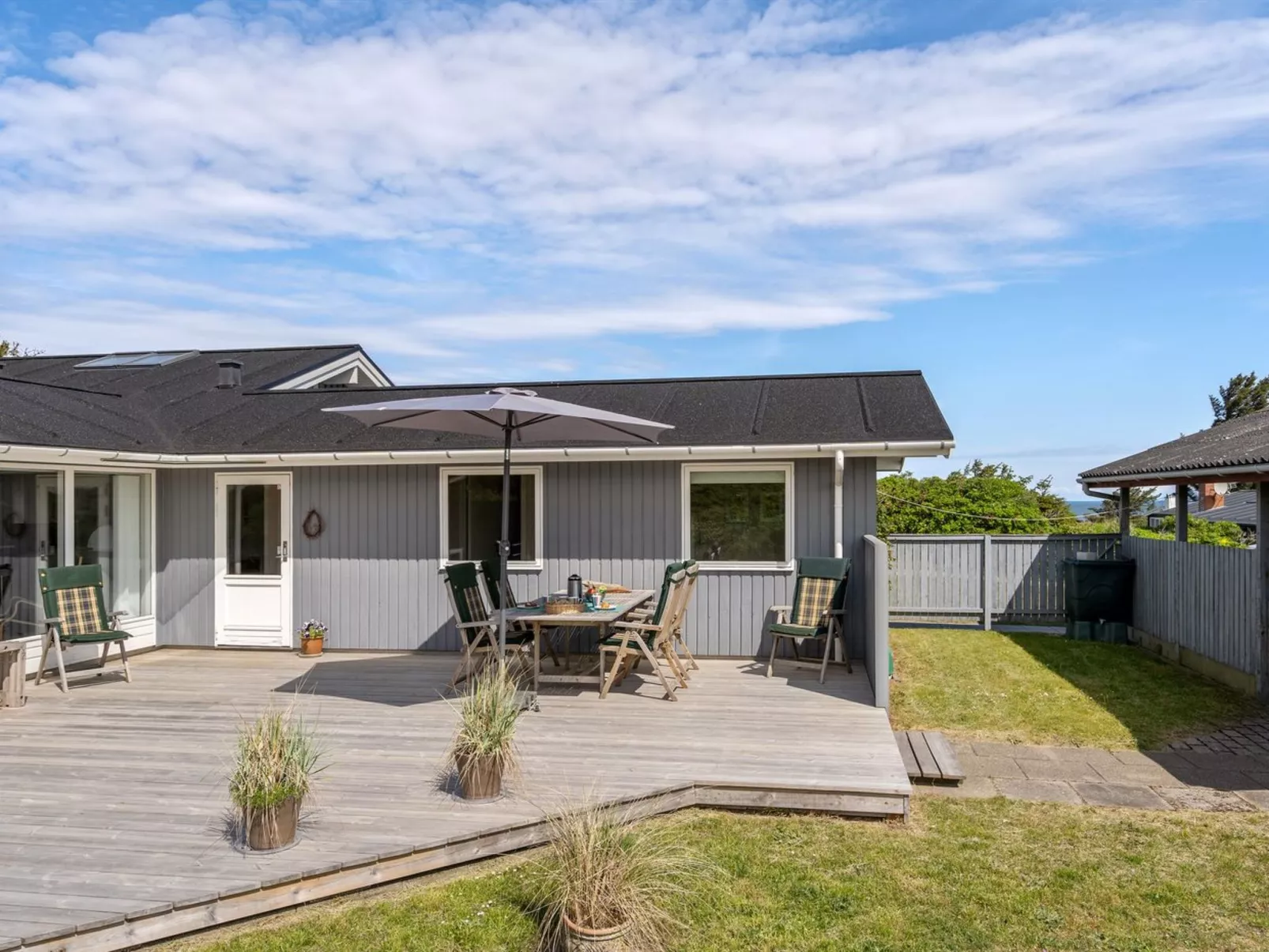 "Wolfger" - 350m from the sea-Buiten