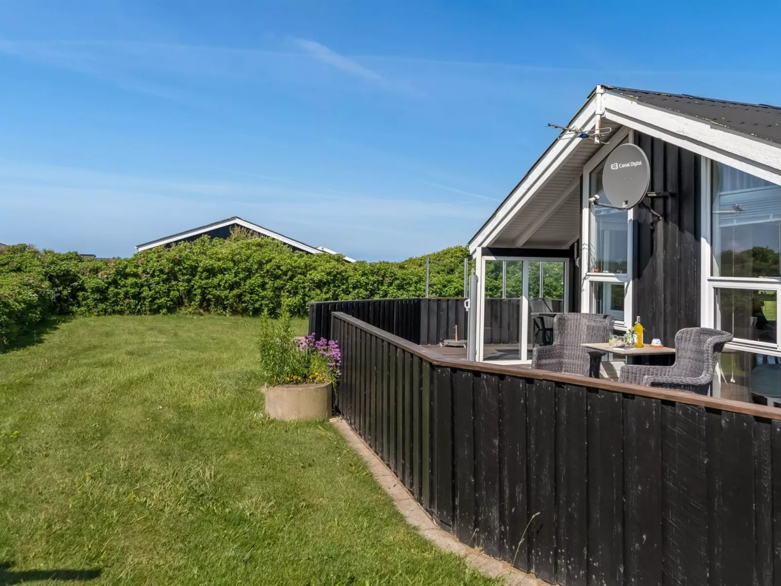 "Sina" - 300m from the sea-Buiten