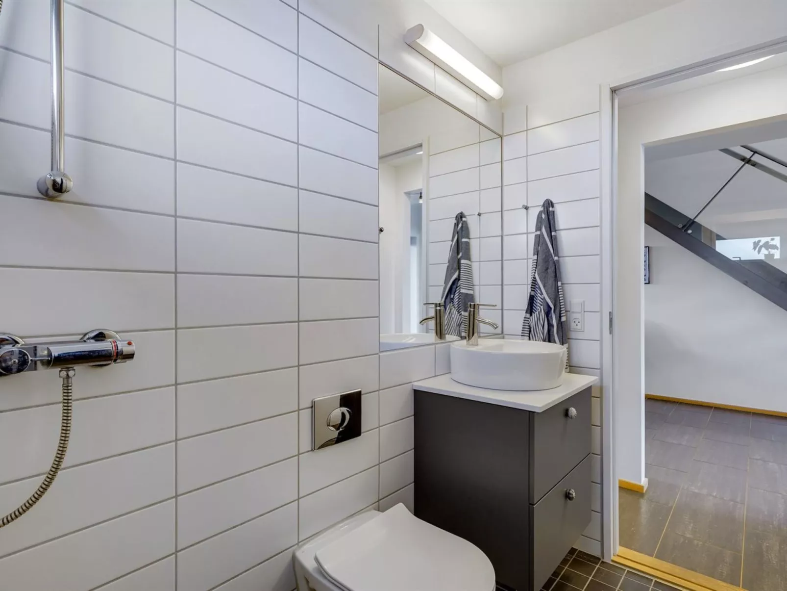 "Pirkko" - 100m from the sea-Binnen