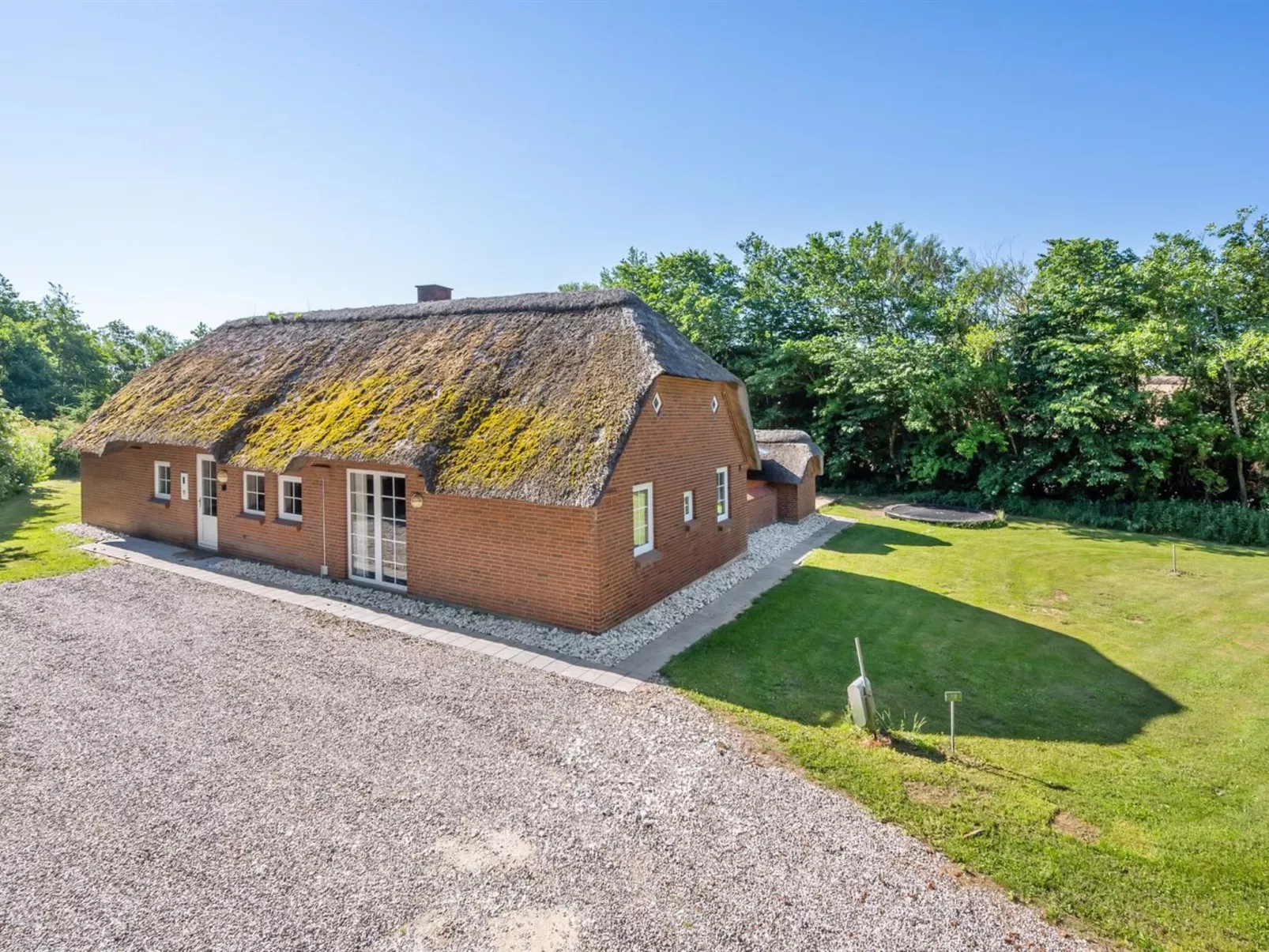 "Thana" - 1.4km from the sea-Buiten