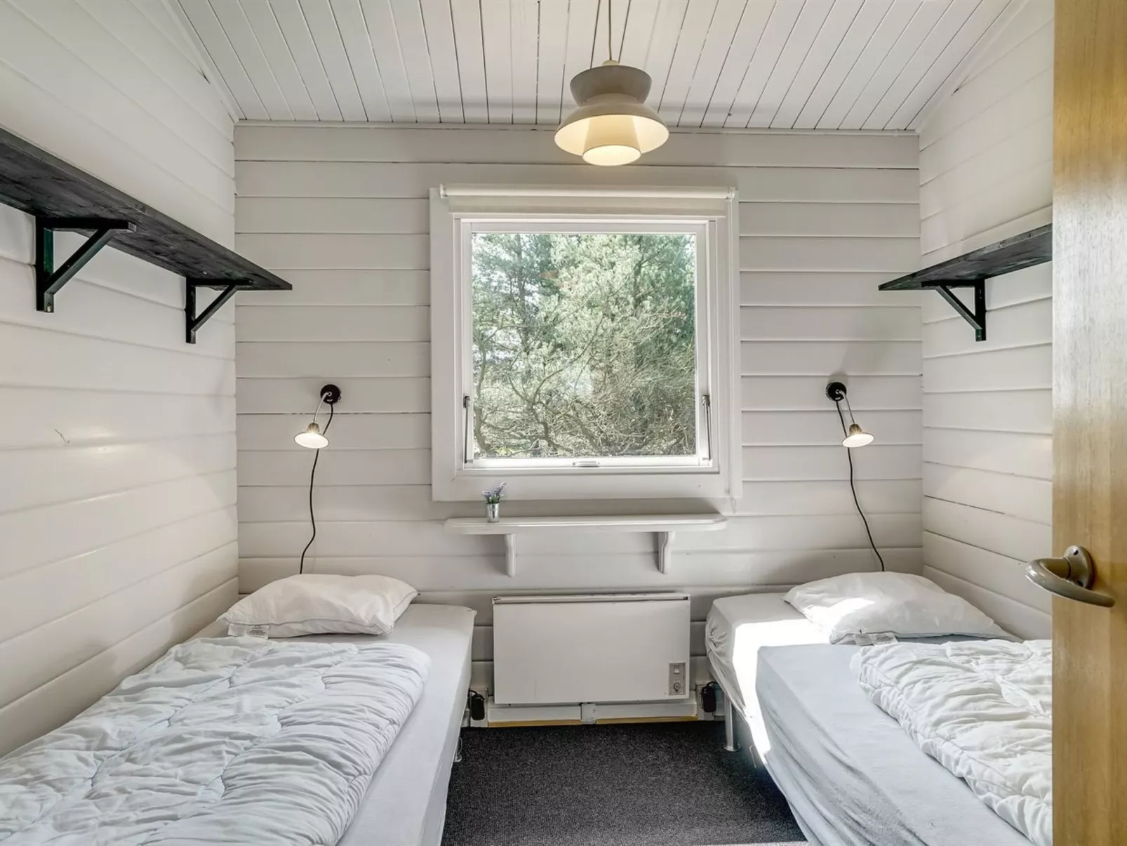 "Herborg" - 1km from the sea-Binnen