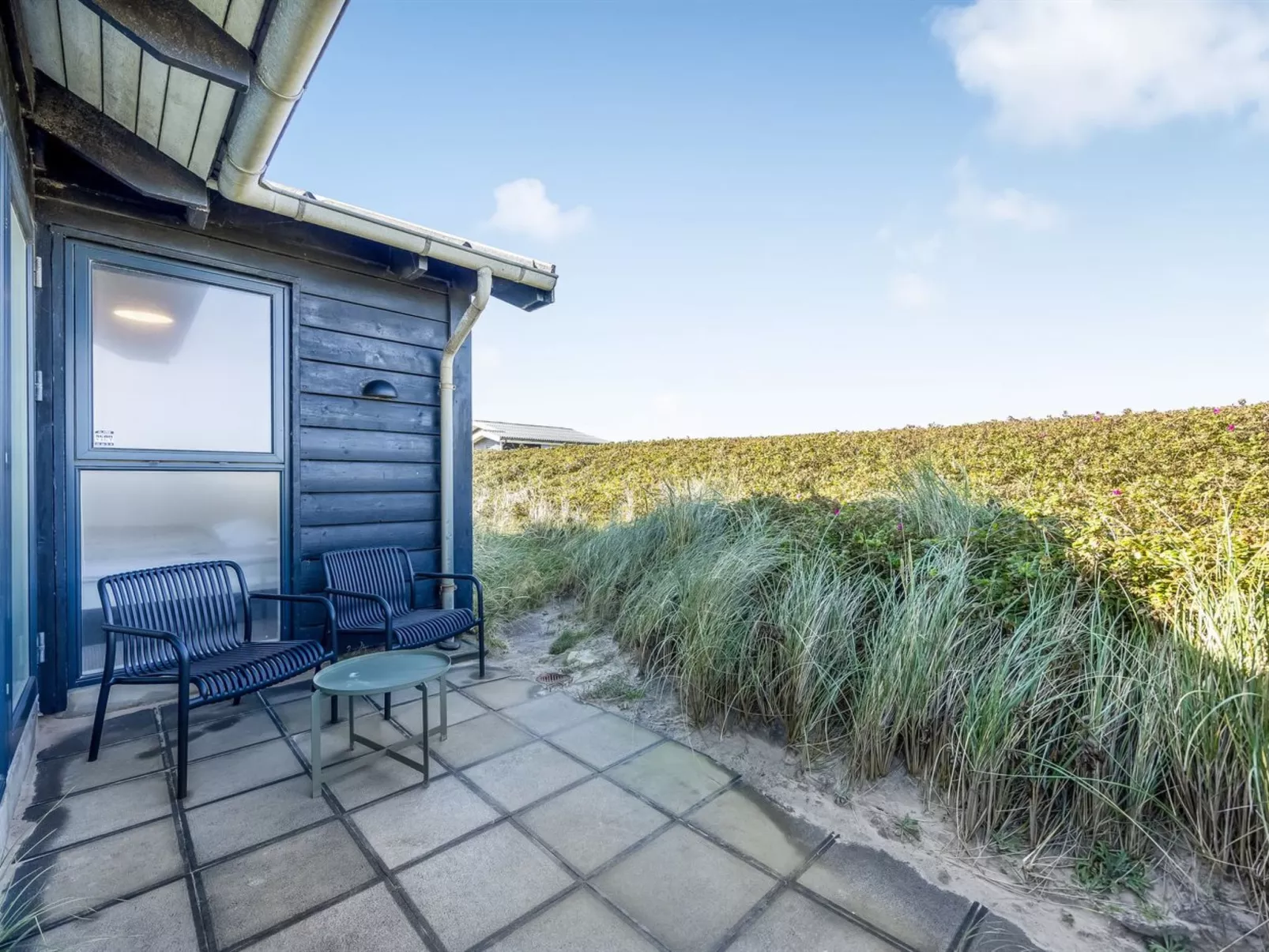 "Antonie" - 95m from the sea-Buiten