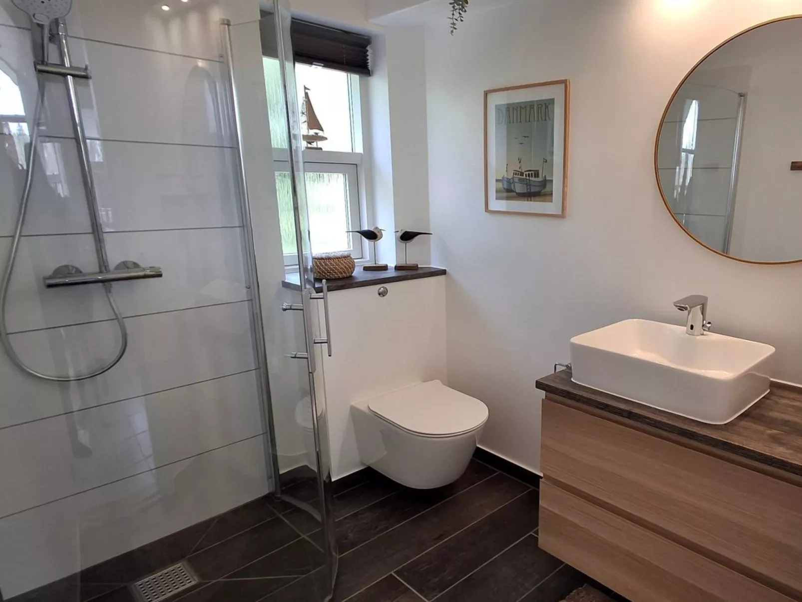 "Asgard" - 500m from the sea-Binnen