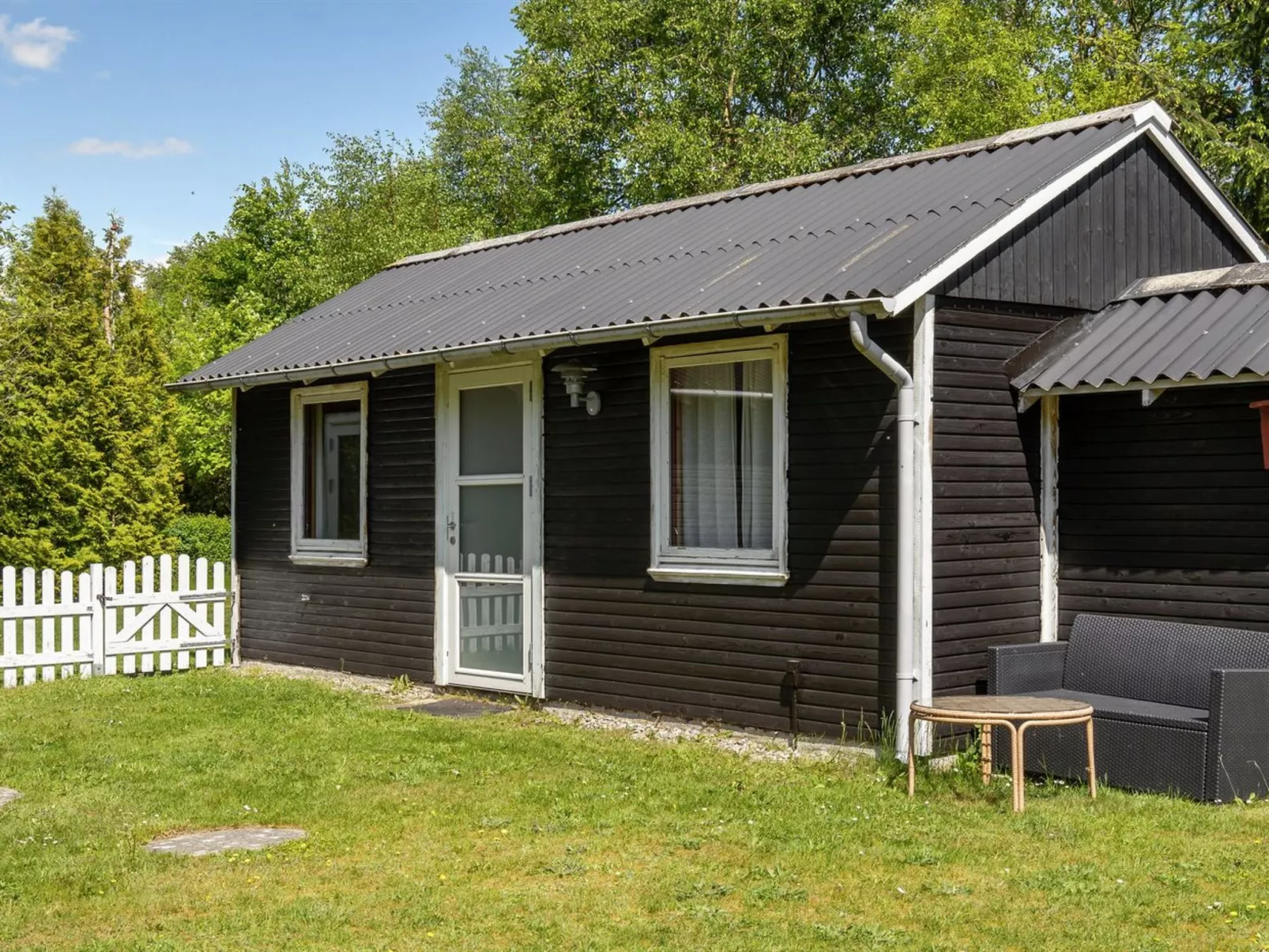 "Ulrike" - 600m to the fjord-Buiten