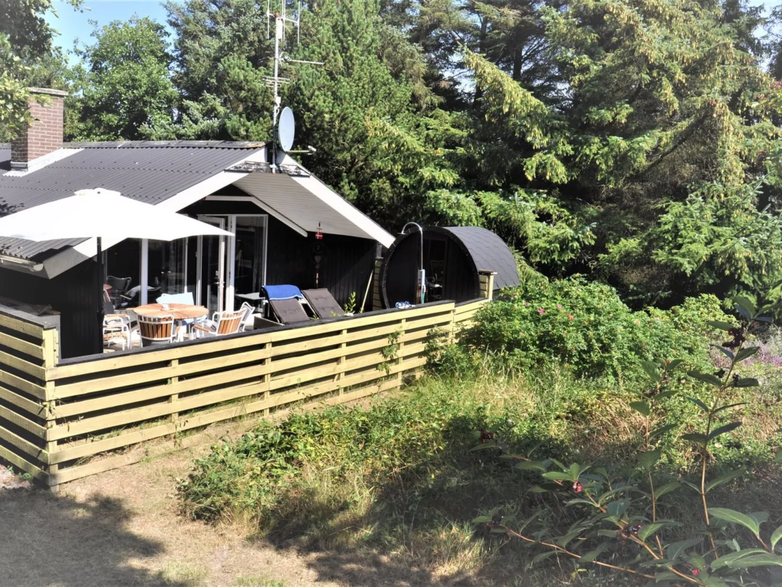 "Estelle" - 575m to the fjord-Buiten