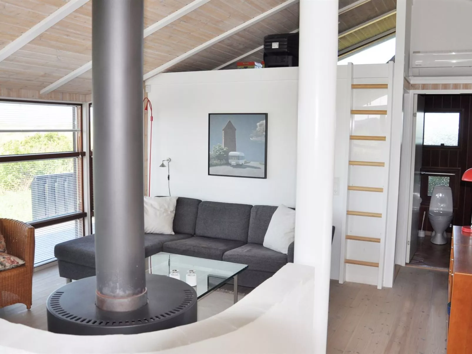 "Sigvalda" - 250m from the sea-Binnen