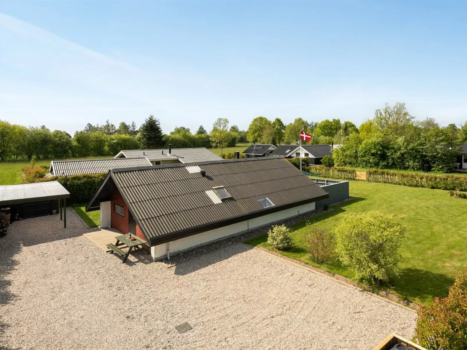 "Tican" - 400m from the sea-Buiten