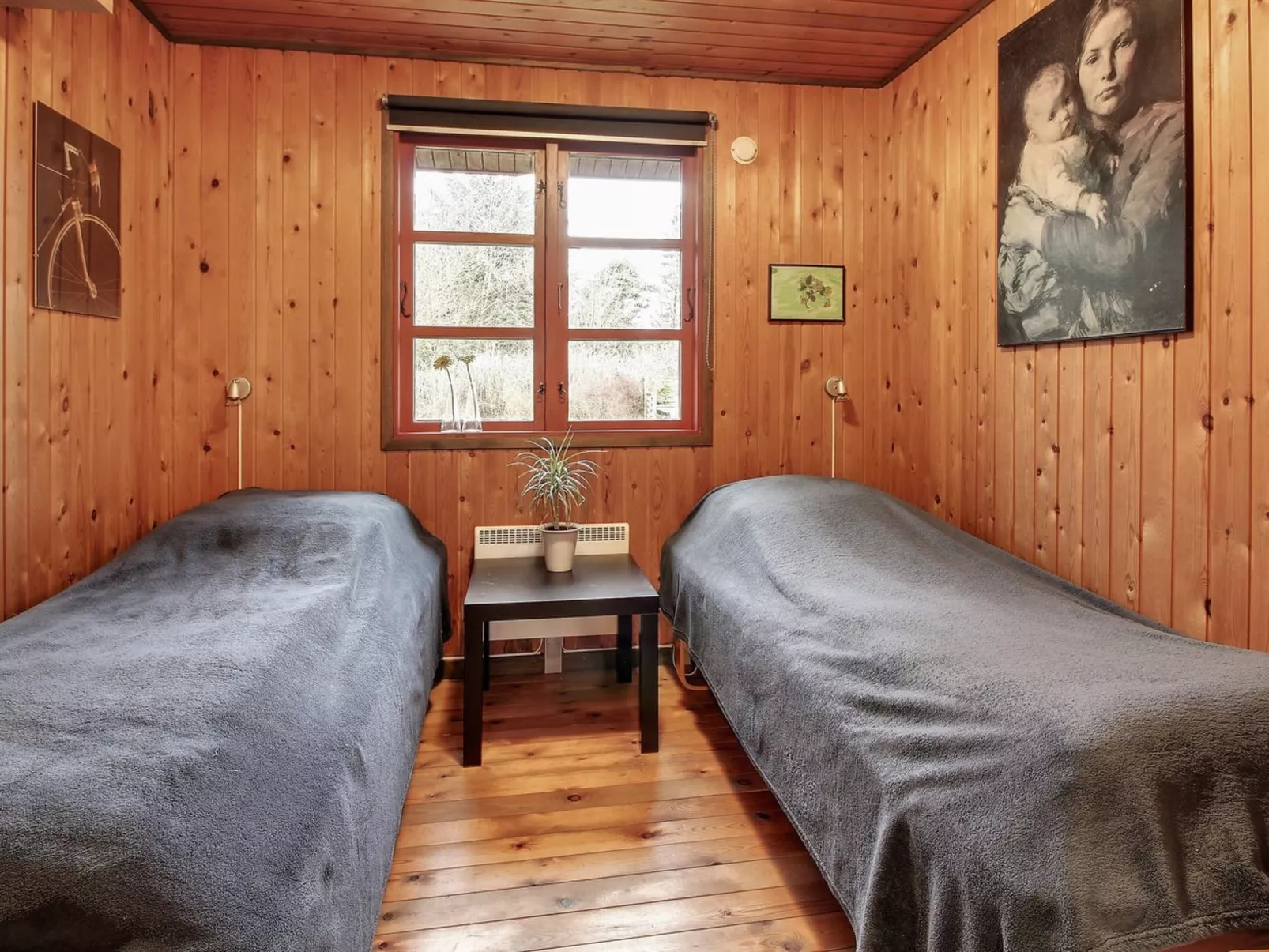 "Hubertina" - 30km from the sea-Binnen