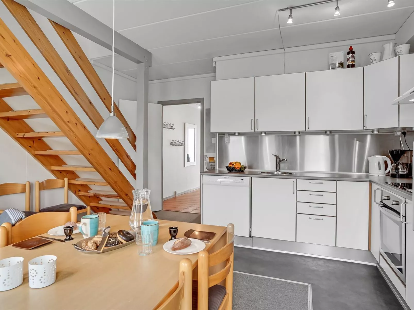 "Efraima" - 1.7km from the sea-Binnen