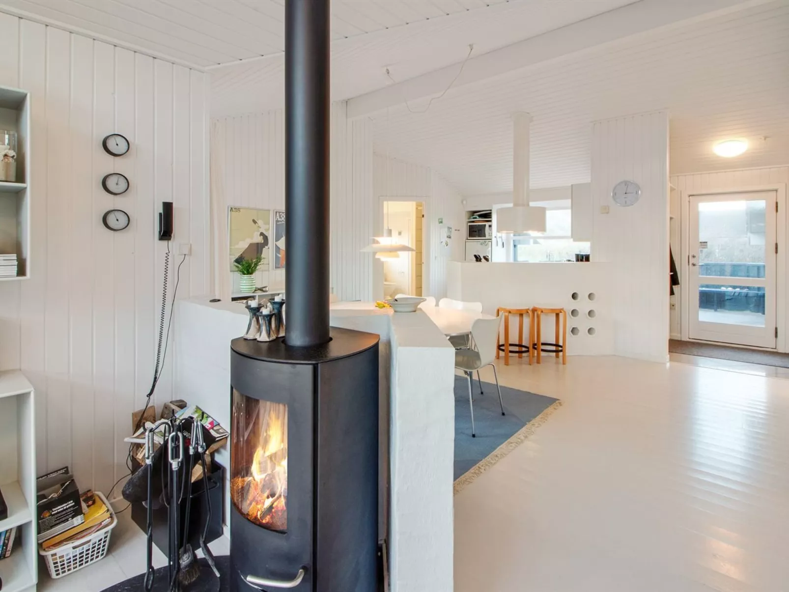 "Fenneke" - 50m from the sea-Binnen