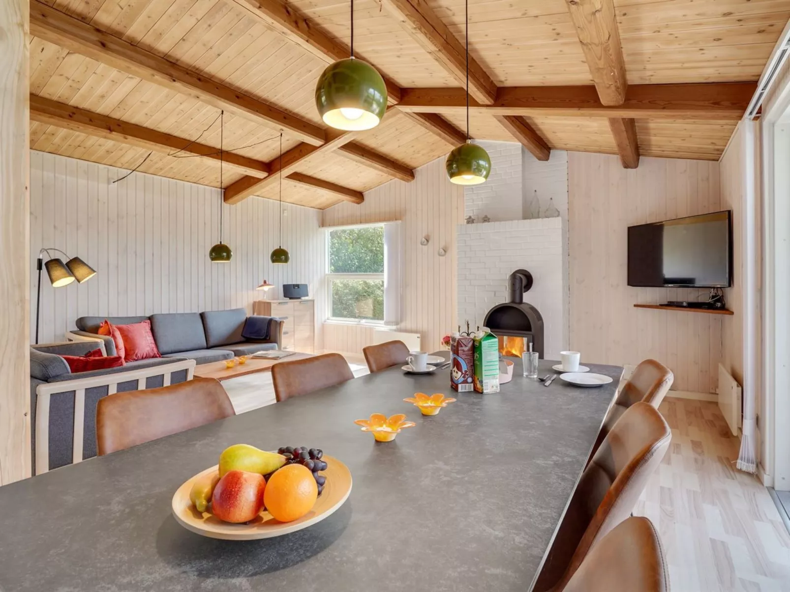 "Westman" - 200m from the sea-Binnen