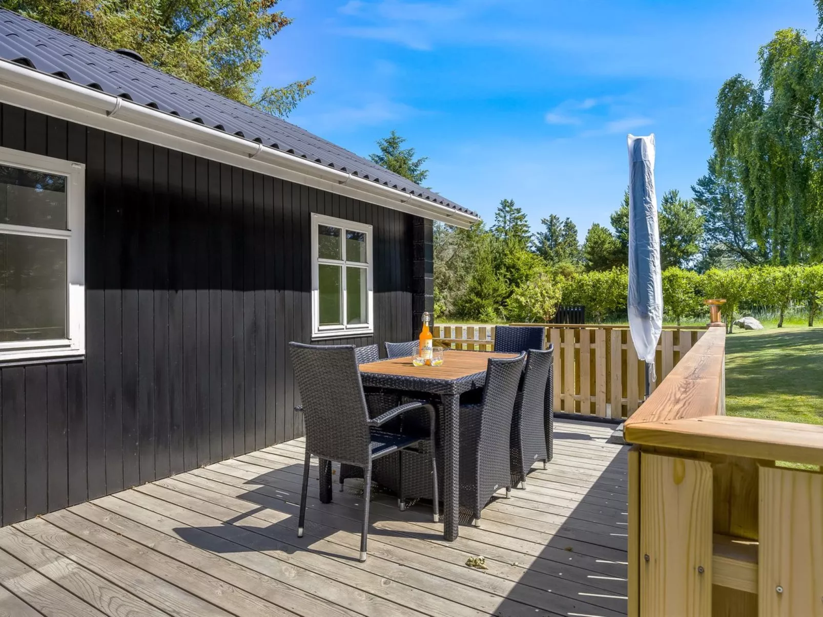 "Marise" -  from the sea-Buiten