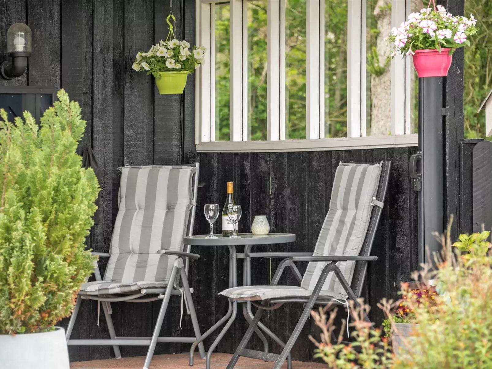 "Raisa" - 200m to the fjord-Buiten