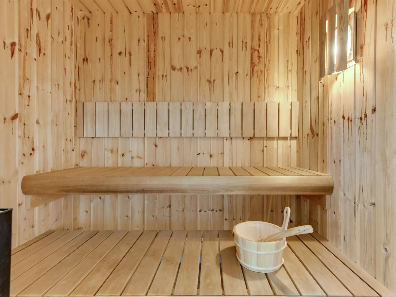 "Ruusu" - 300m from the sea-Binnen