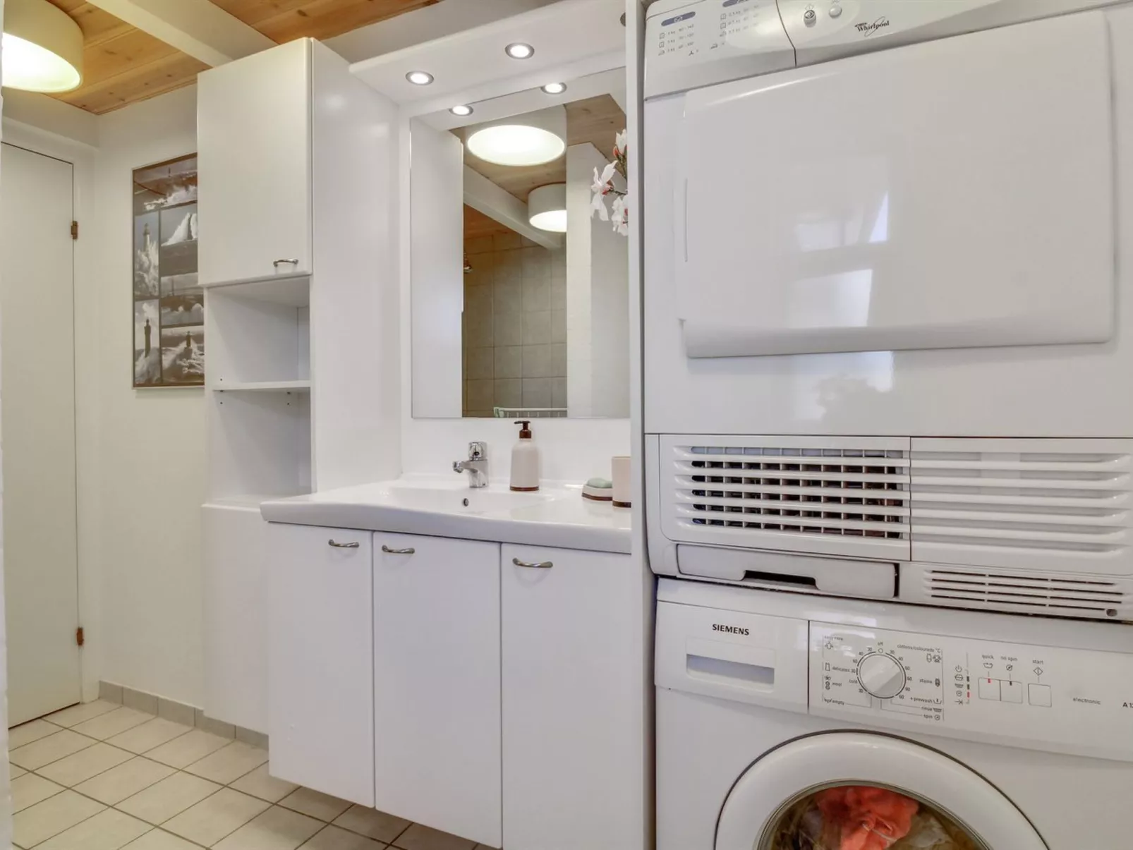 "Villads" - 1km from the sea-Binnen