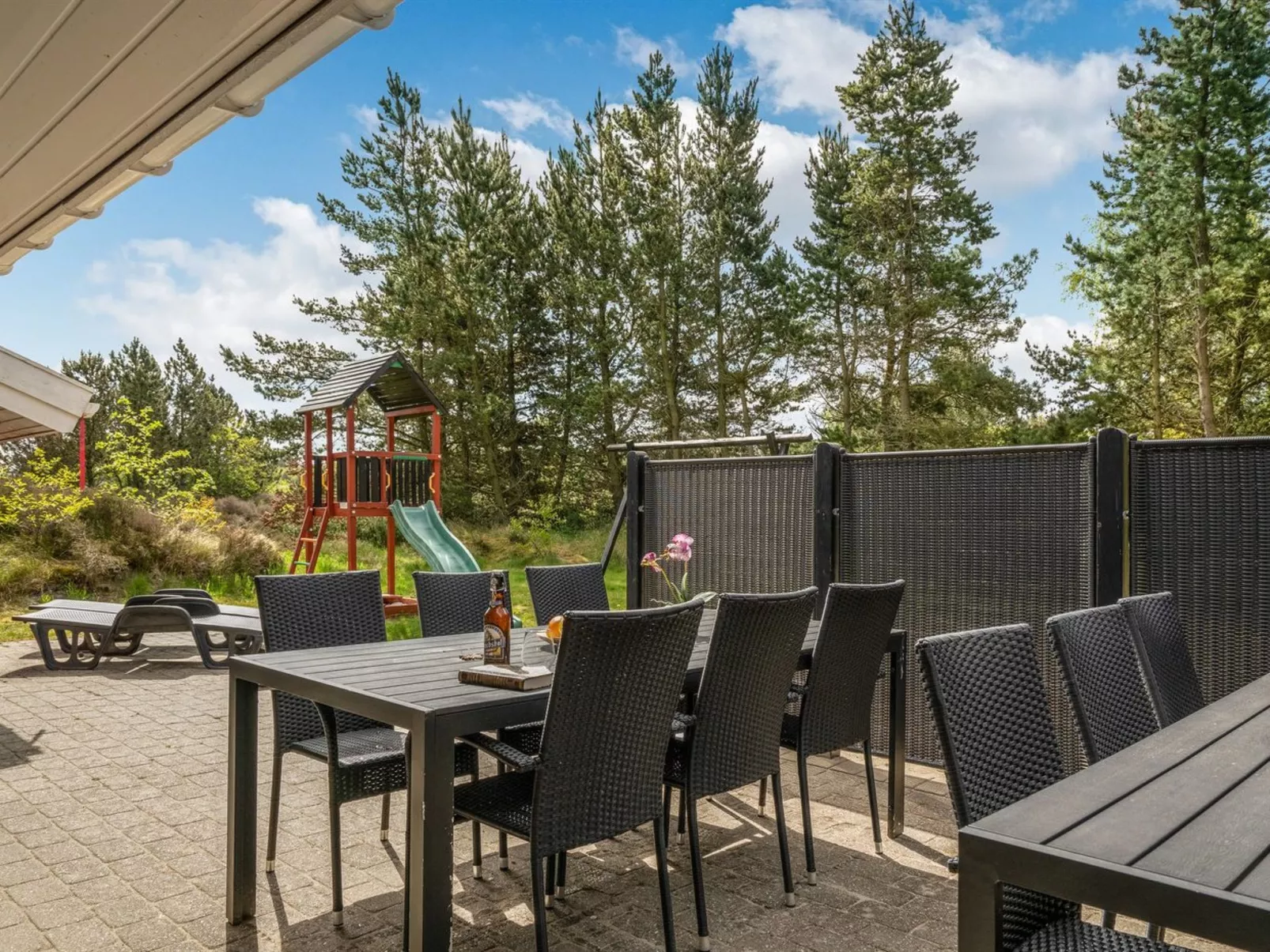 "Livni" - 3.8km from the sea-Buiten