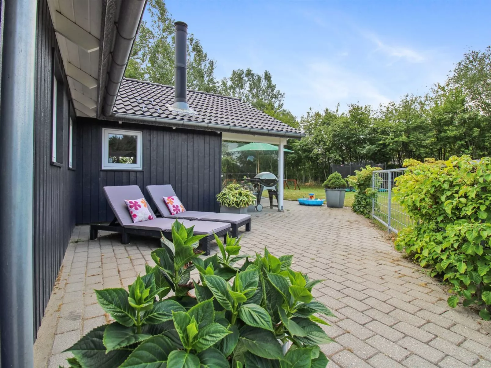 "Ulrikke" - 12km from the sea-Buiten