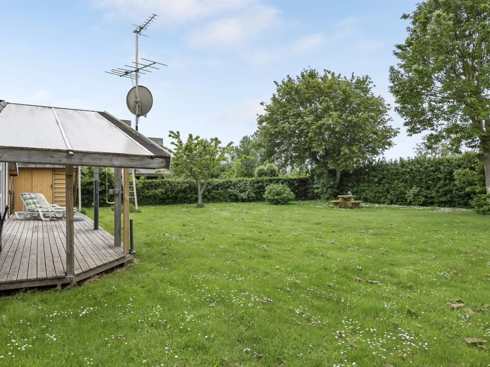 "Virpi" - 400m from the sea-Buiten