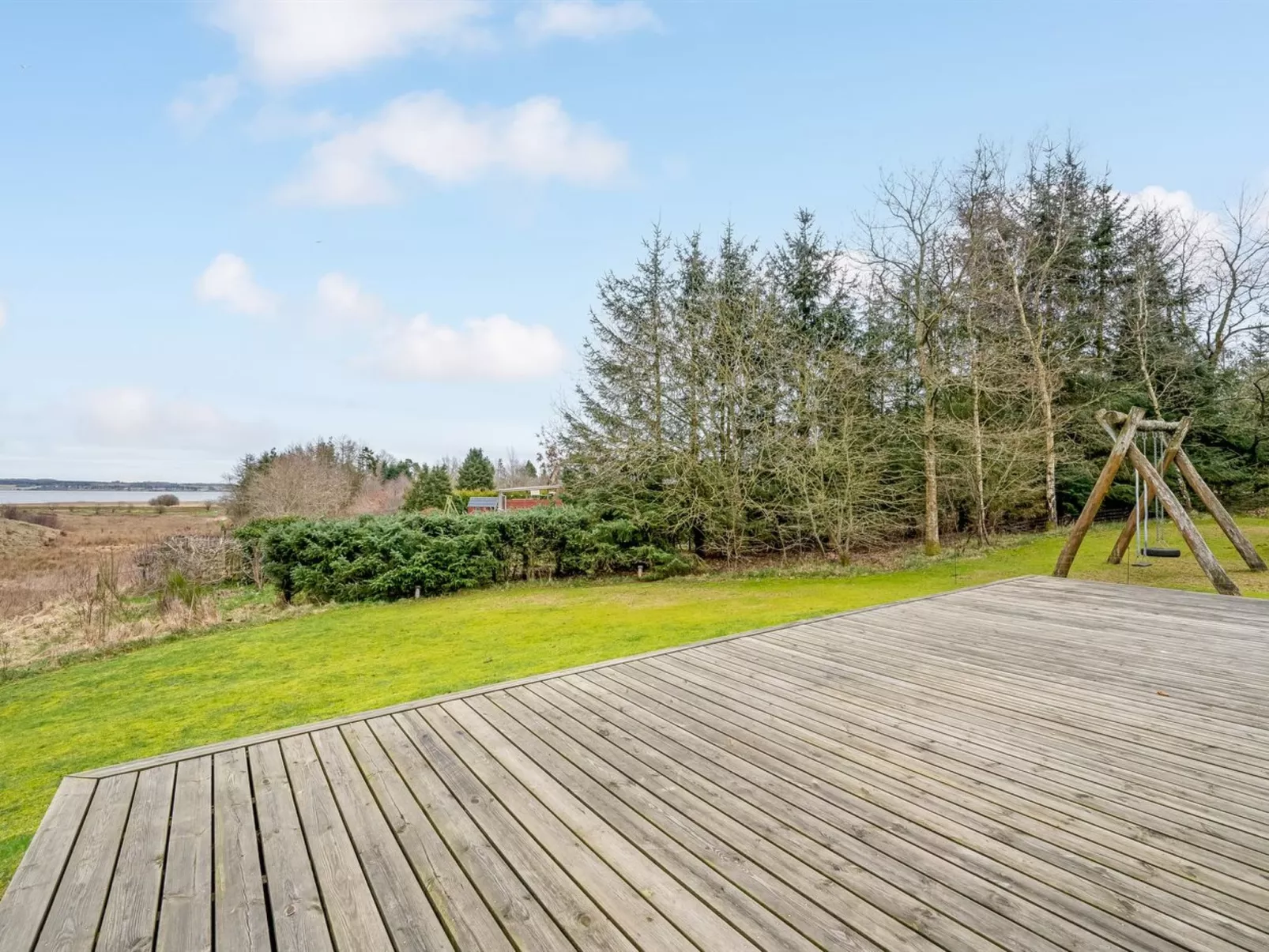 "Tenna" - 250m to the fjord-Buiten