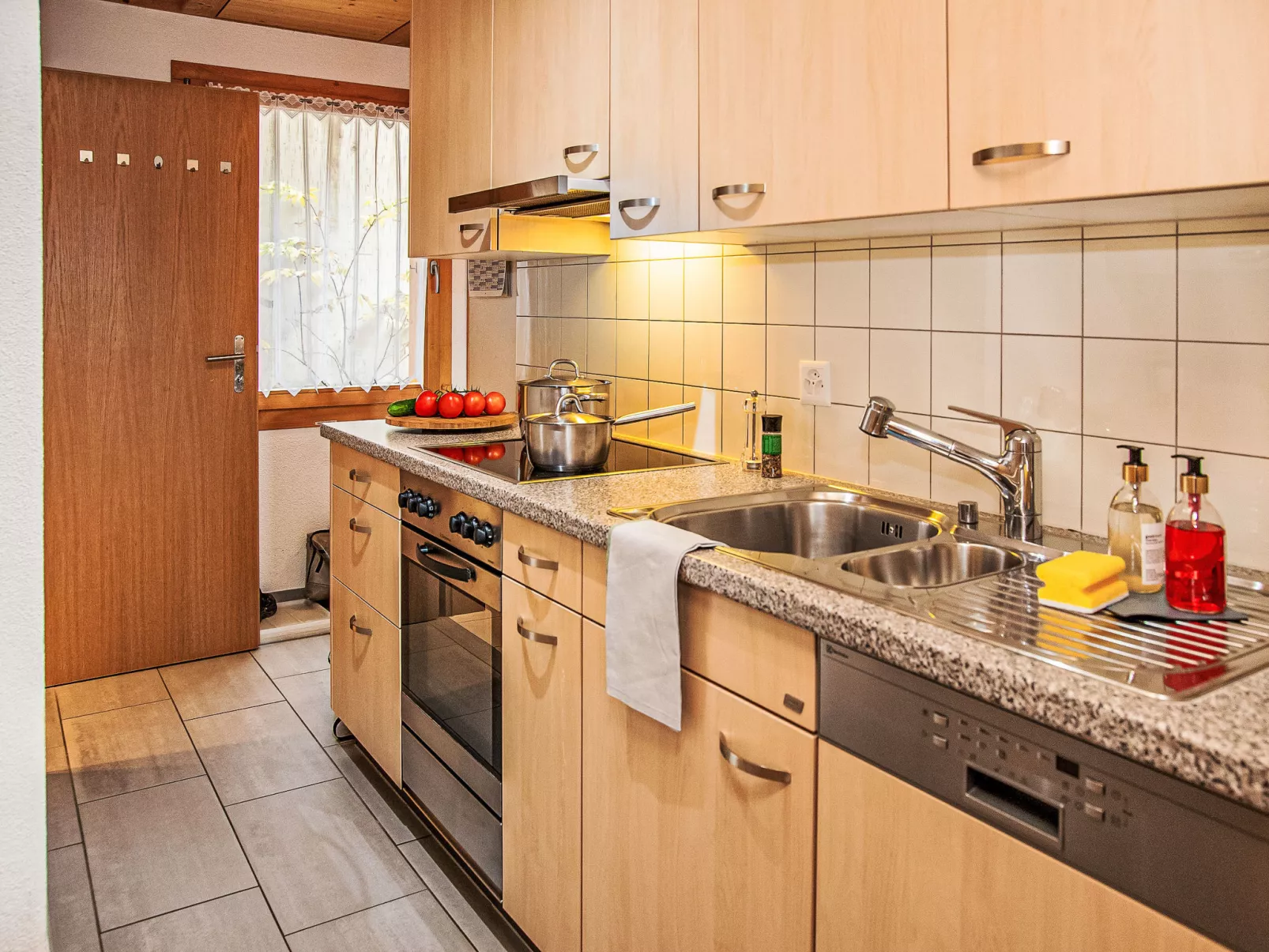 Racer's Retreat Apt.12-Binnen