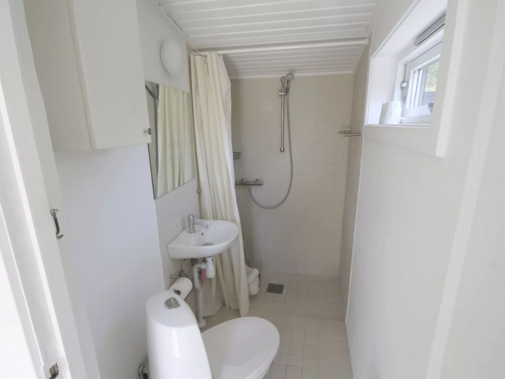 "Evert" - 250m from the sea-Binnen