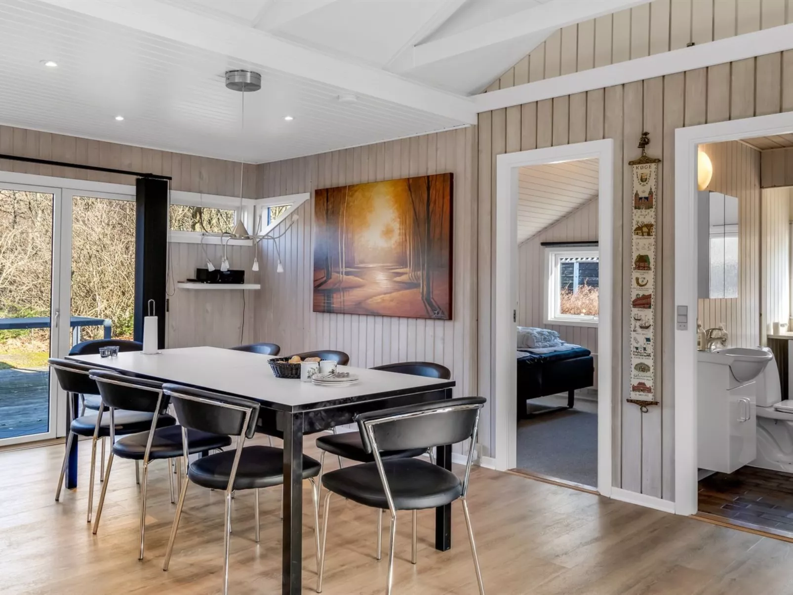 "Thorolf" - 30km from the sea-Binnen