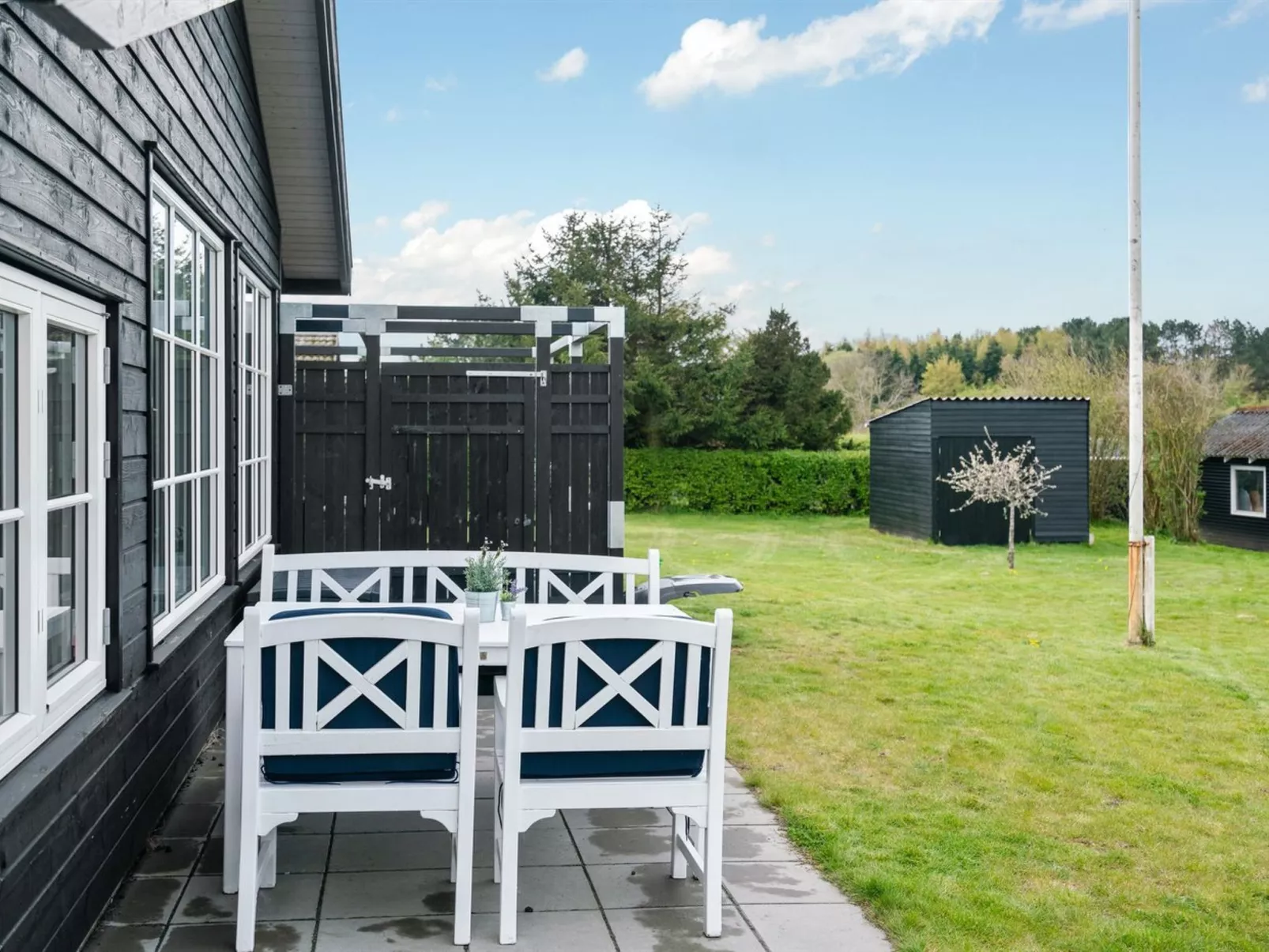 "Antti" - 350m from the sea-Buiten