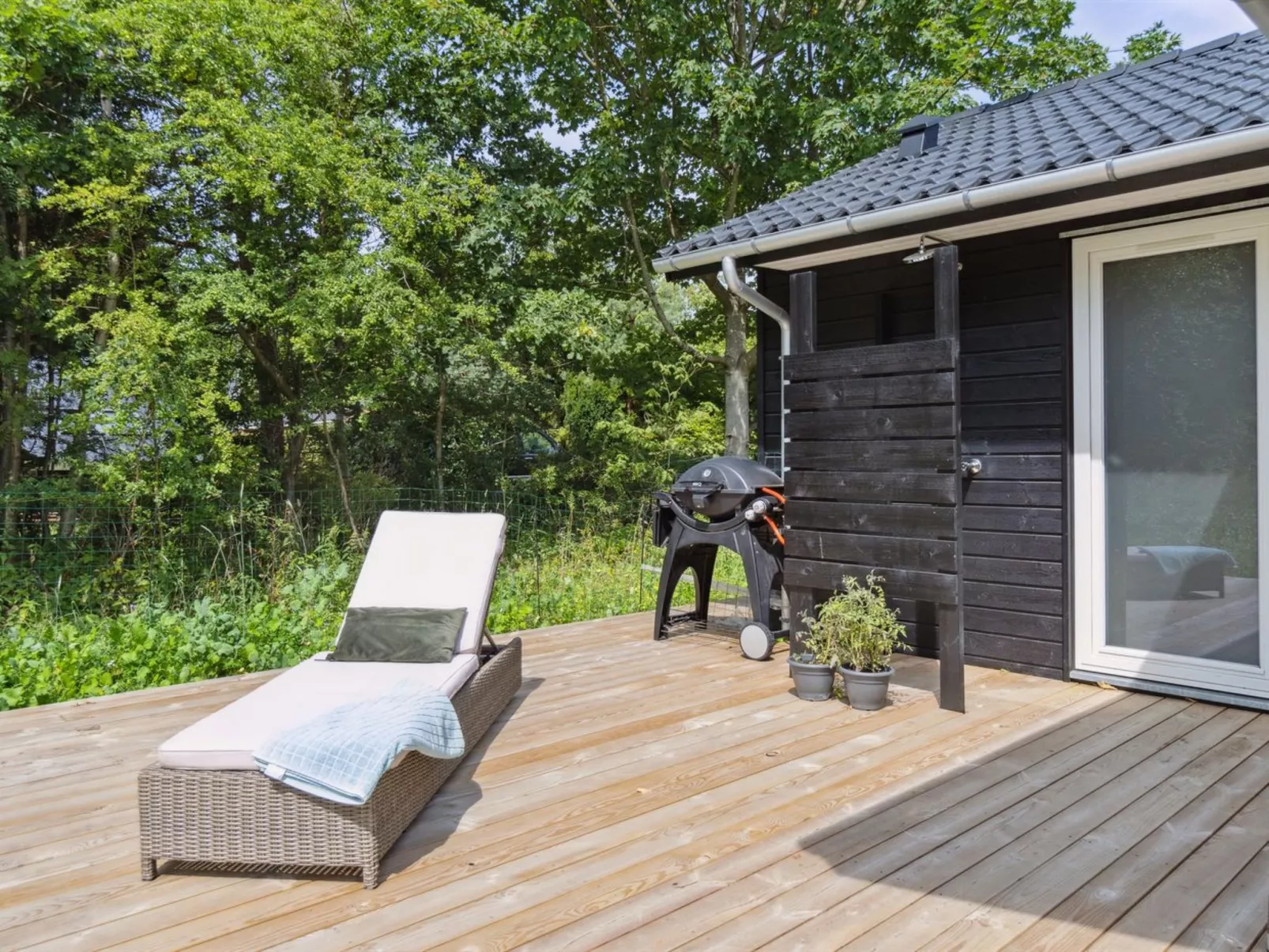 "Jonnhild" - 450m from the sea-Buiten