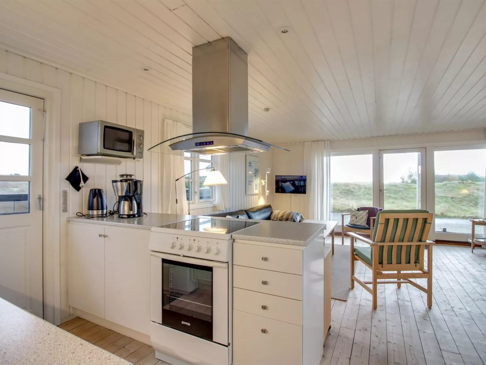 "Eikka" - 600m from the sea-Binnen