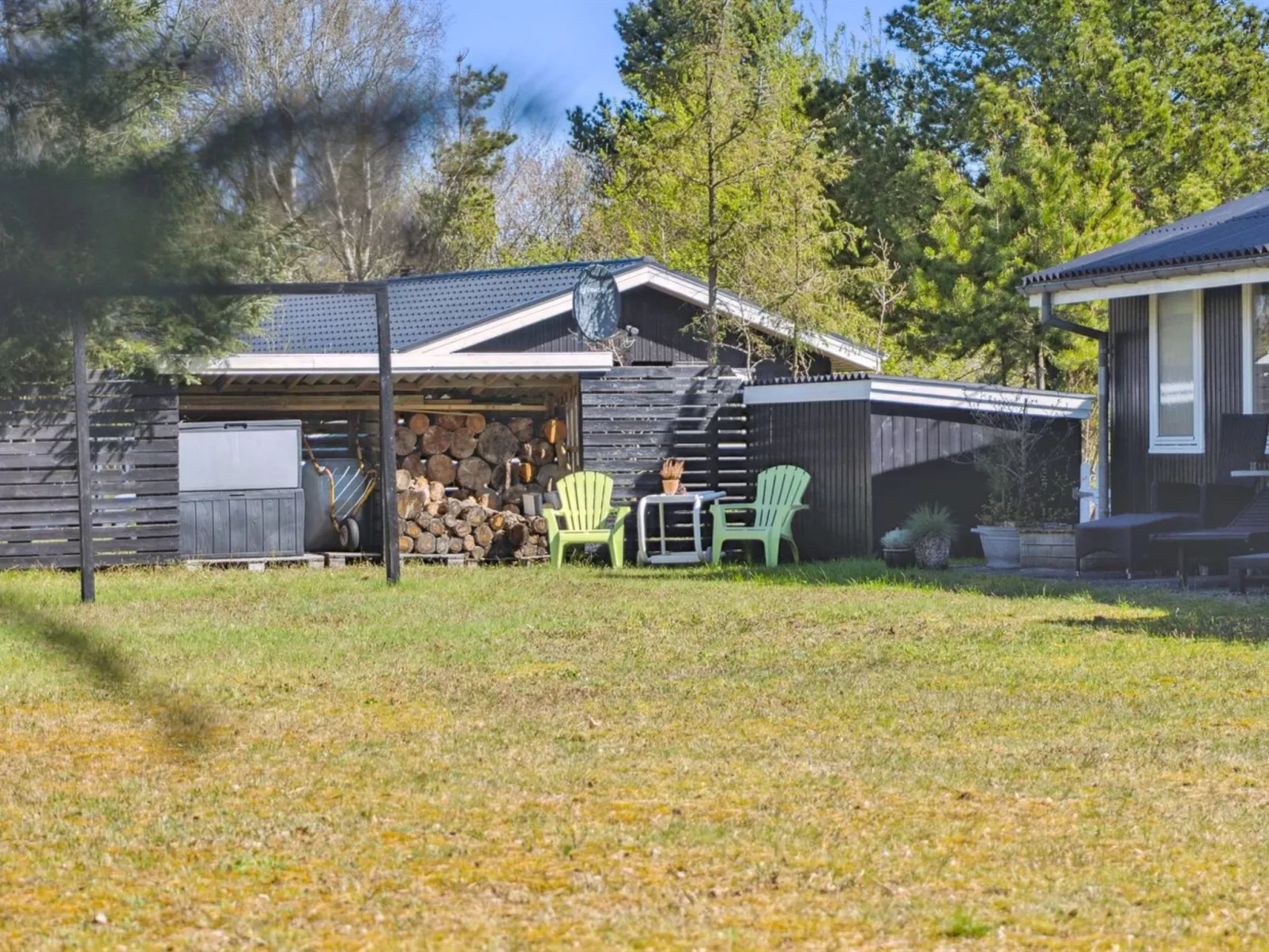 "Hellevi" -  from the sea-Buiten