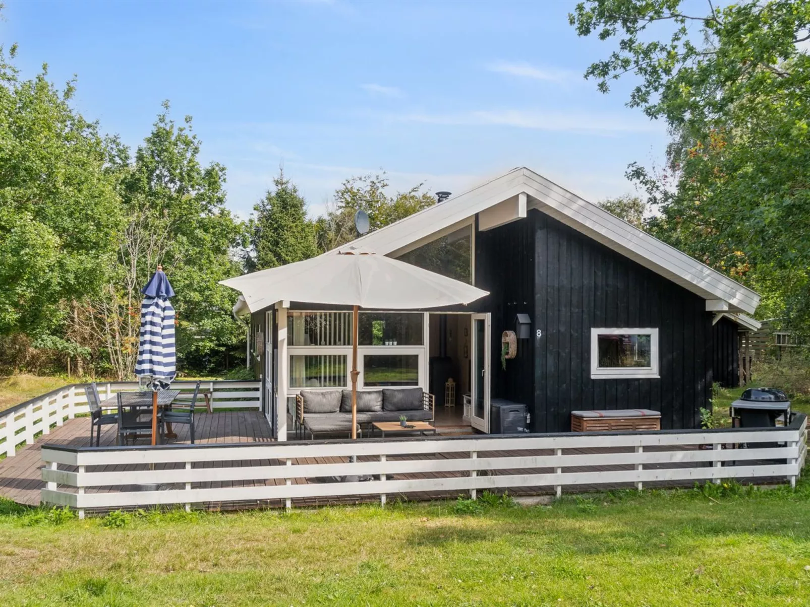 "Amola" - 1.6km from the sea-Buiten