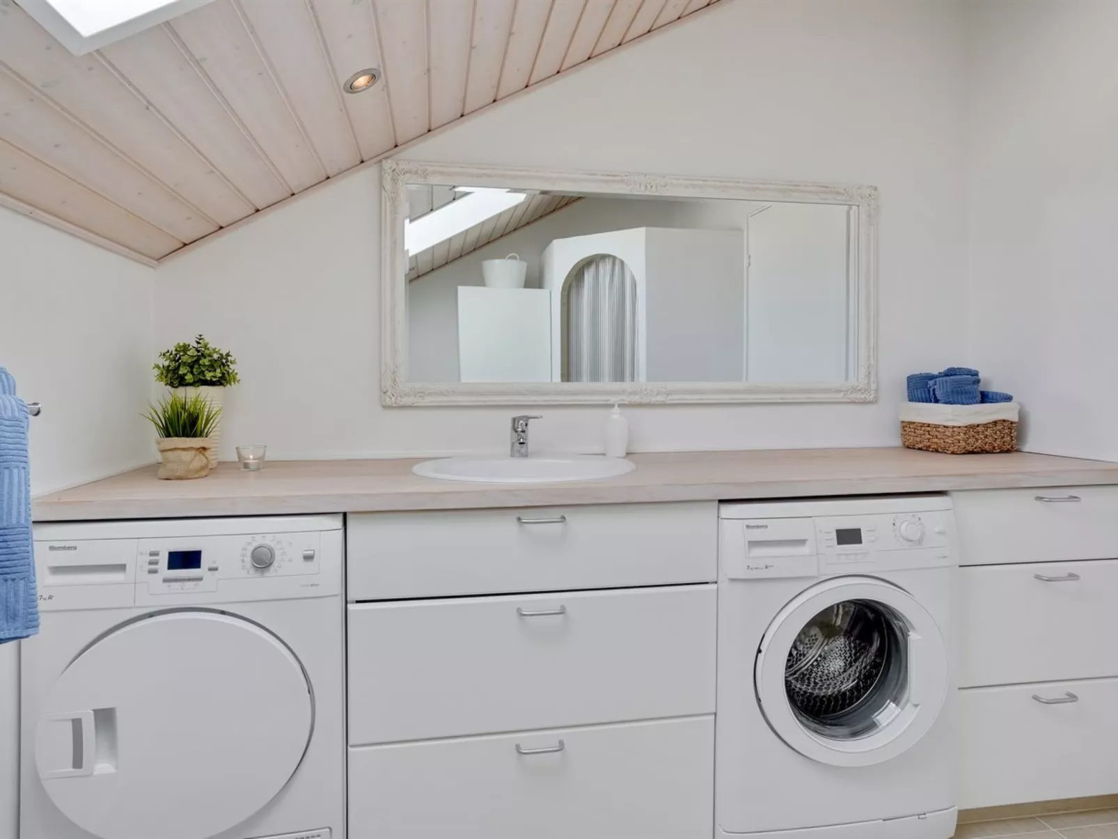 "Joannes" - 200m from the sea-Binnen