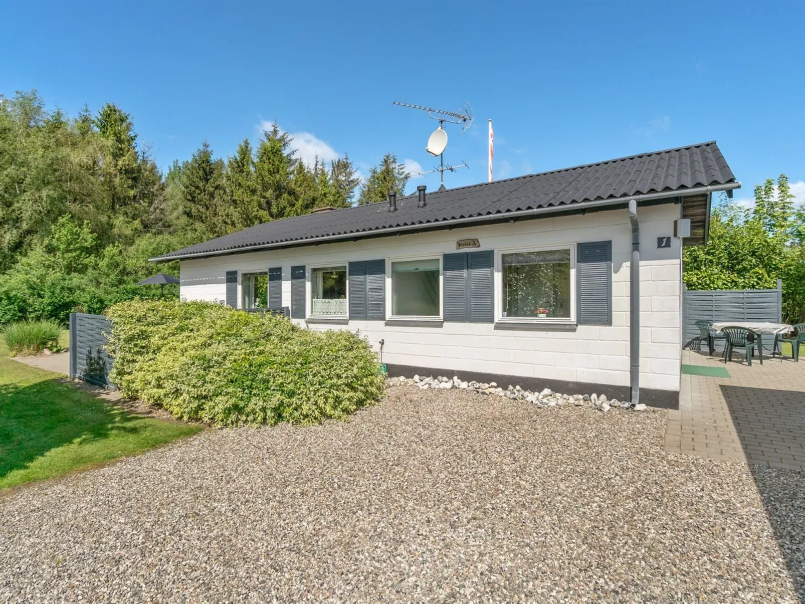 "Suni" - 400m from the sea-Buiten