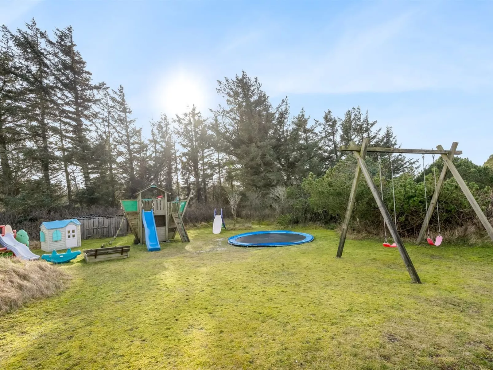 "Sissan" - 900m from the sea-Buiten