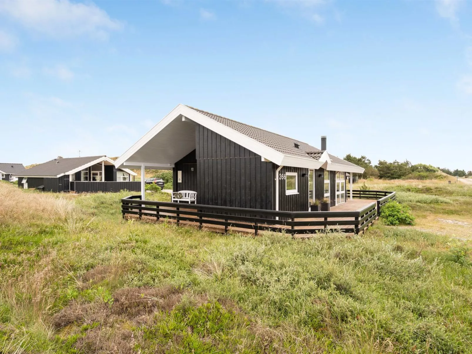 "Fejzo" - 700m to the fjord-Buiten